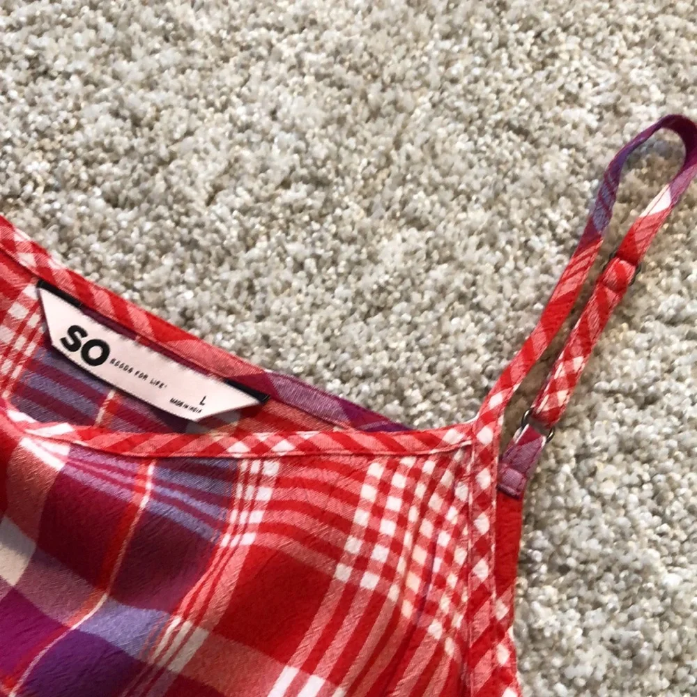 SO plaid crop